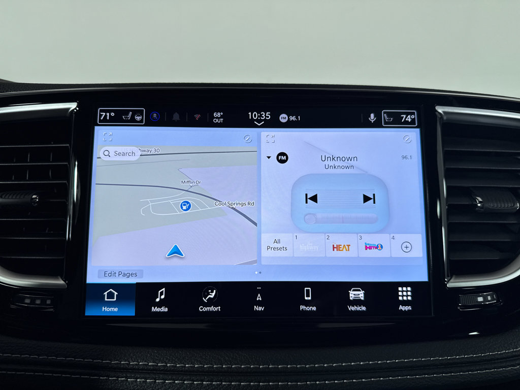 New 2026 Chrysler Pacifica Limited w/ S Appearance Package image 16