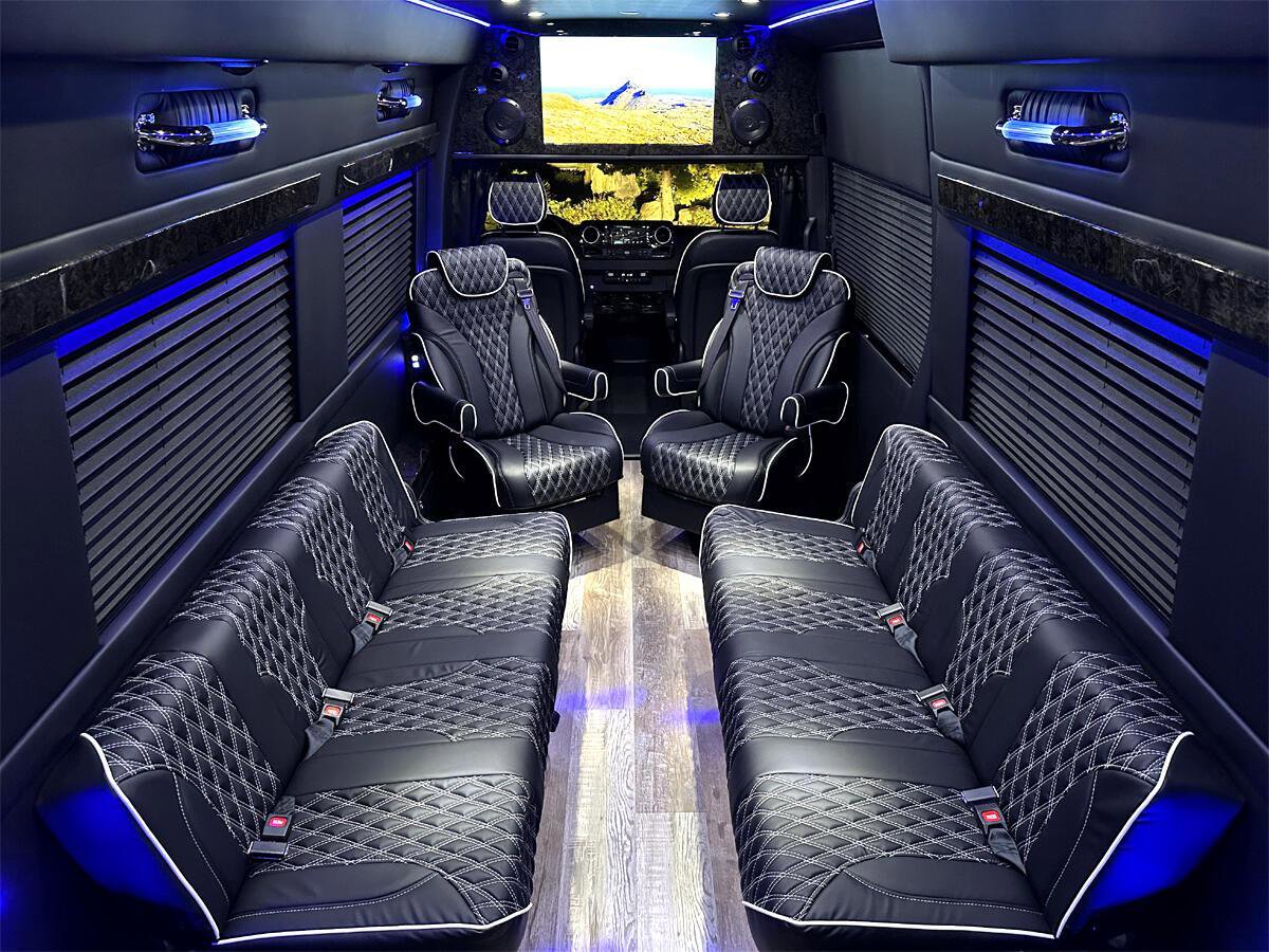 Used 2024 Mercedes-Benz Sprinter 3500 image 15