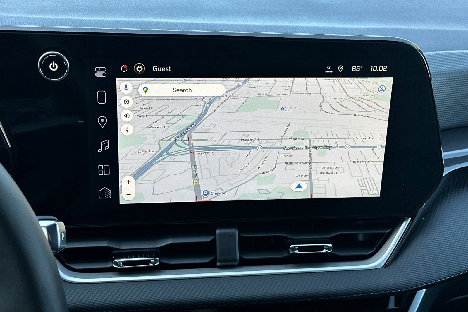 New 2026 Chevrolet Equinox LT w/ Safety and Technology Package FWD image 19