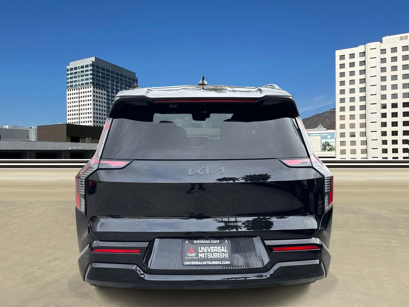 Used 2026 Kia EV9 Land w/ Nightfall Edition Package AWD/4WD image 3