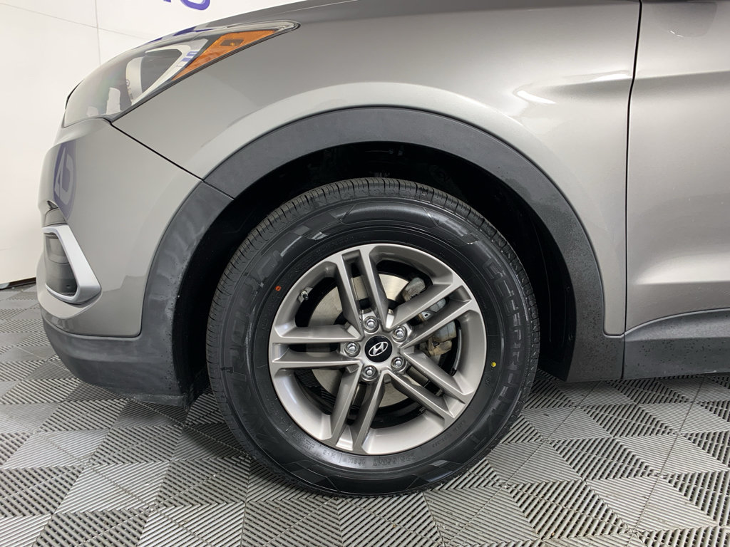 Used 2018 Hyundai Santa Fe Sport FWD image 11