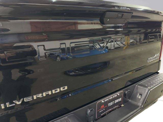 Used 2021 Chevrolet Silverado 1500 High Country w/ Z71 Off-Road Package AWD/4WD image 19