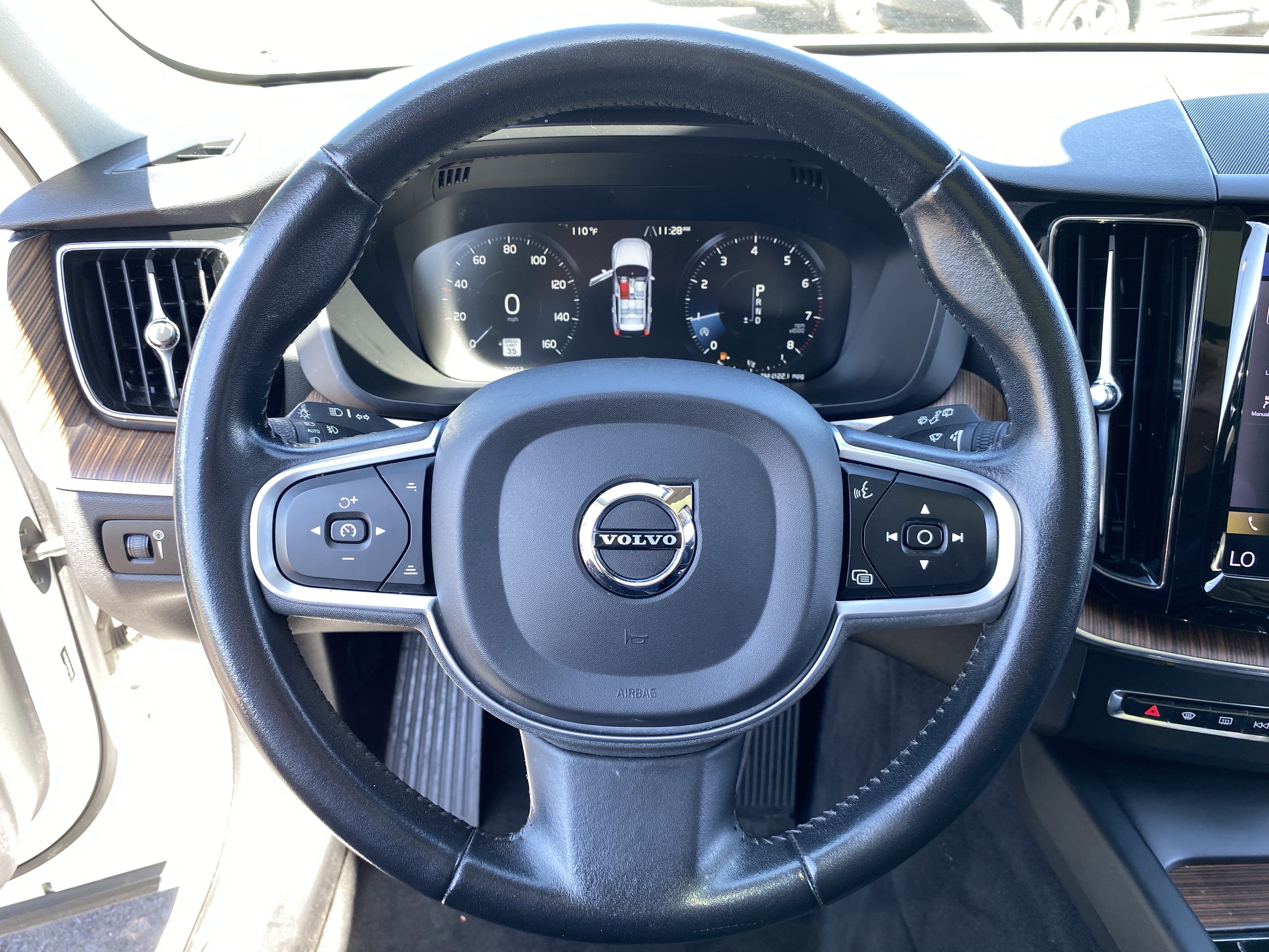 Used 2021 Volvo XC60 T5 Momentum FWD image 28