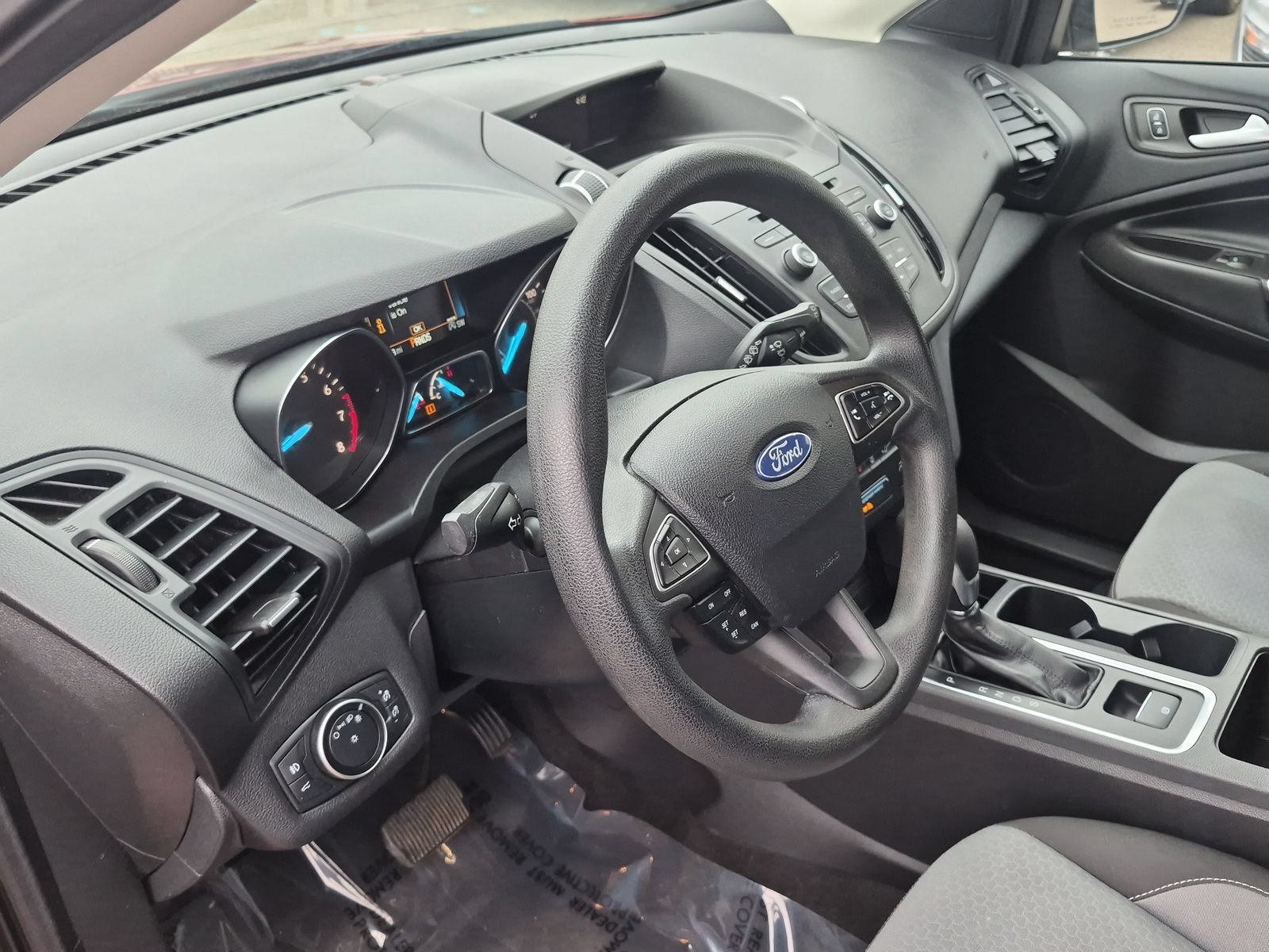 Used 2018 Ford Escape SE FWD image 11