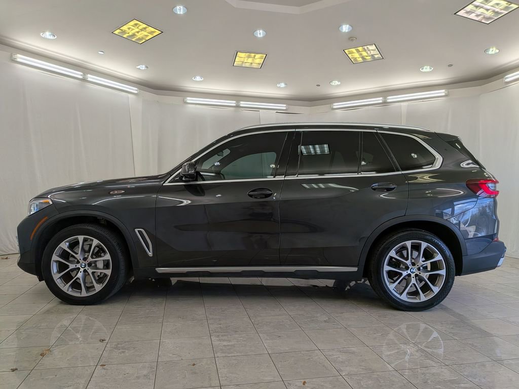 Used 2023 BMW X5 xDrive40i w/ Executive Package AWD/4WD image 5