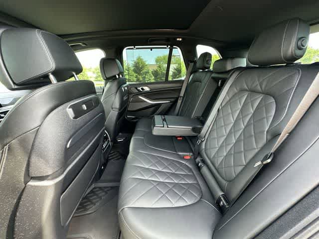Used 2024 BMW X5 M60i AWD/4WD image 19