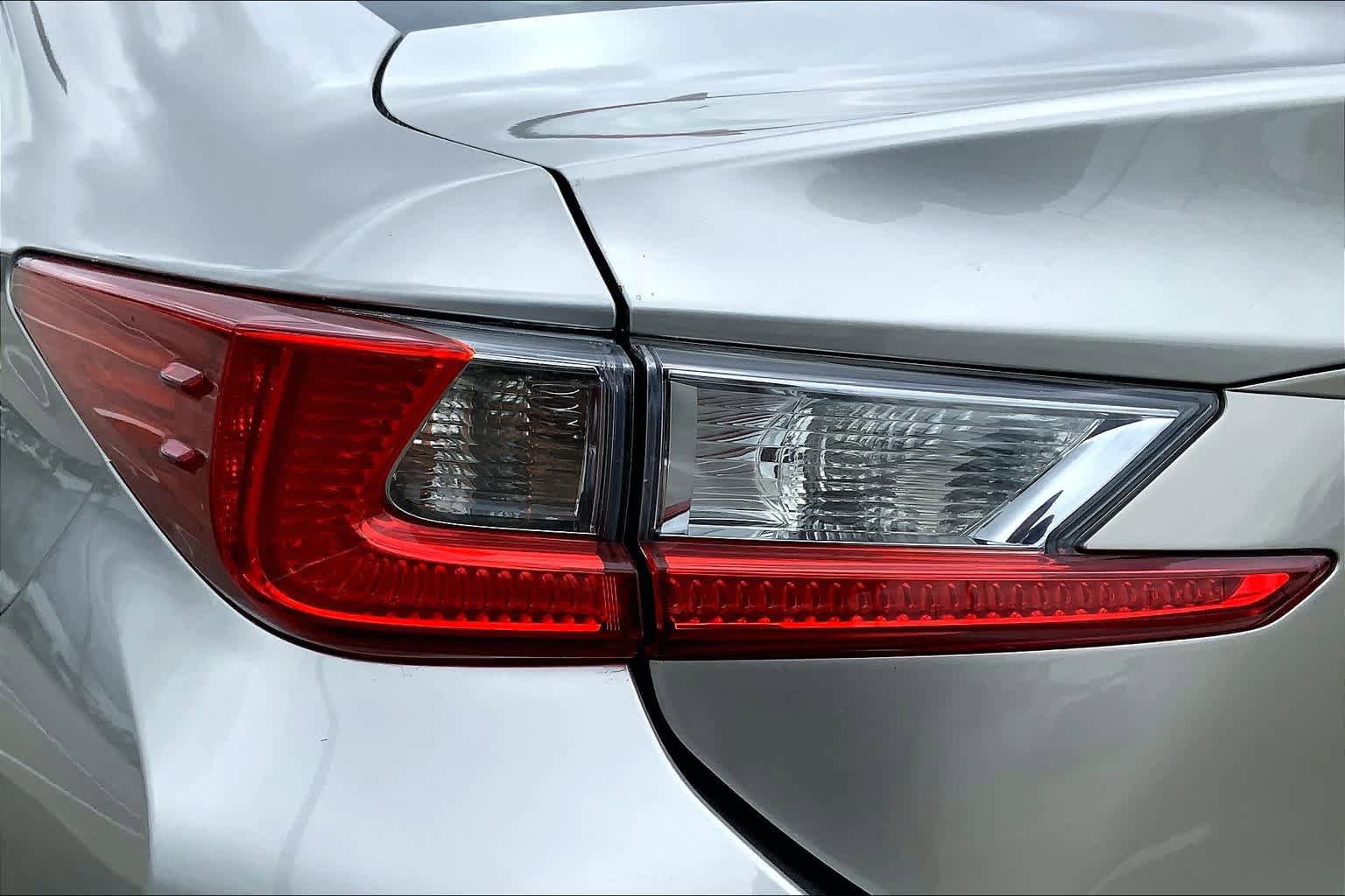 Used 2015 Lexus RC 350 w/ Luxury Package image 28