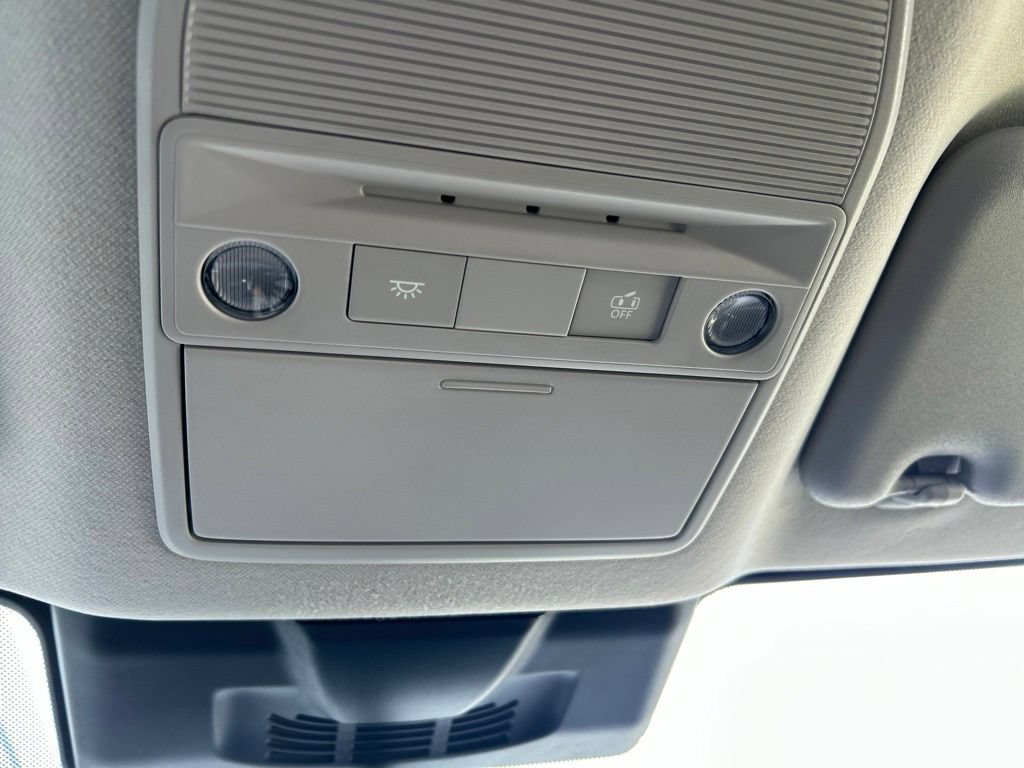 New 2026 Nissan Sentra SR w/ Floor Mat Package FWD image 37
