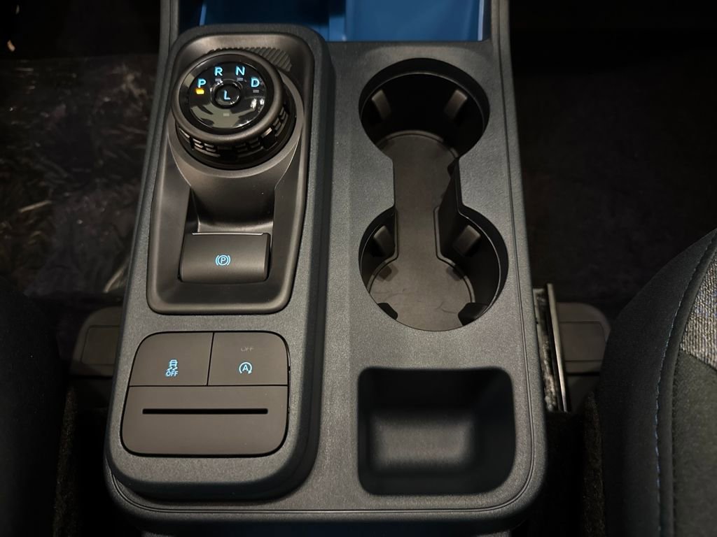 New 2025 Ford Maverick XLT w/ Equipment Group 302A image 15