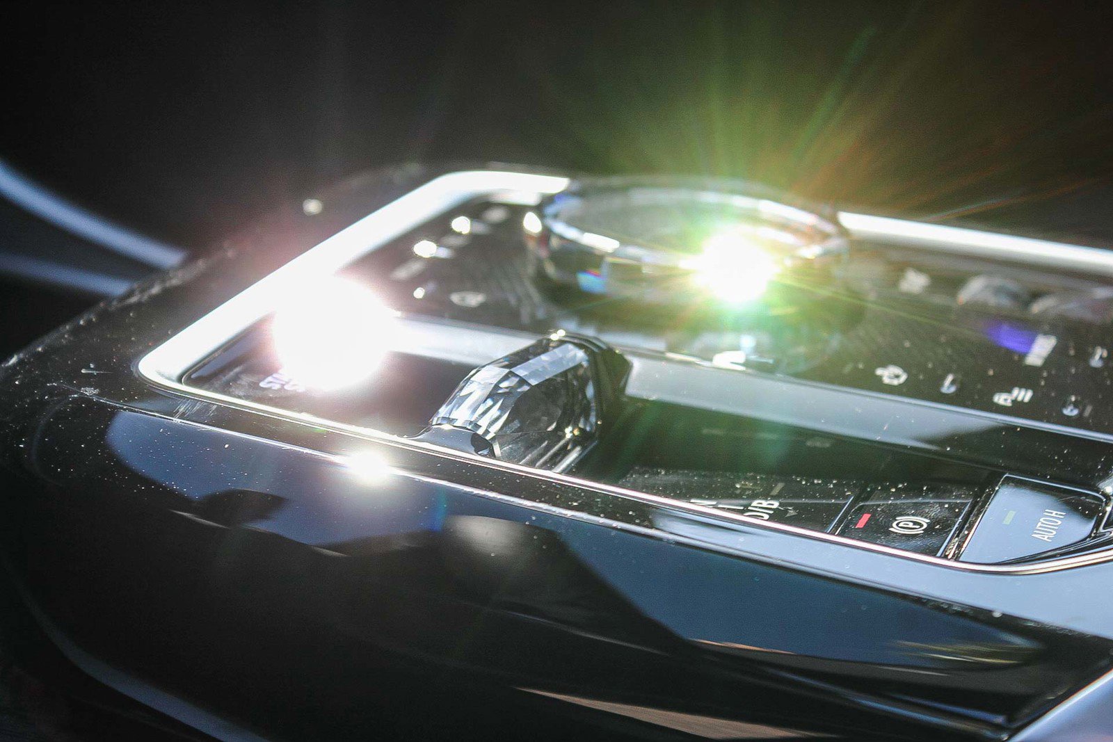 Certified 2025 BMW i7 eDrive50 w/ Premium Package image 22