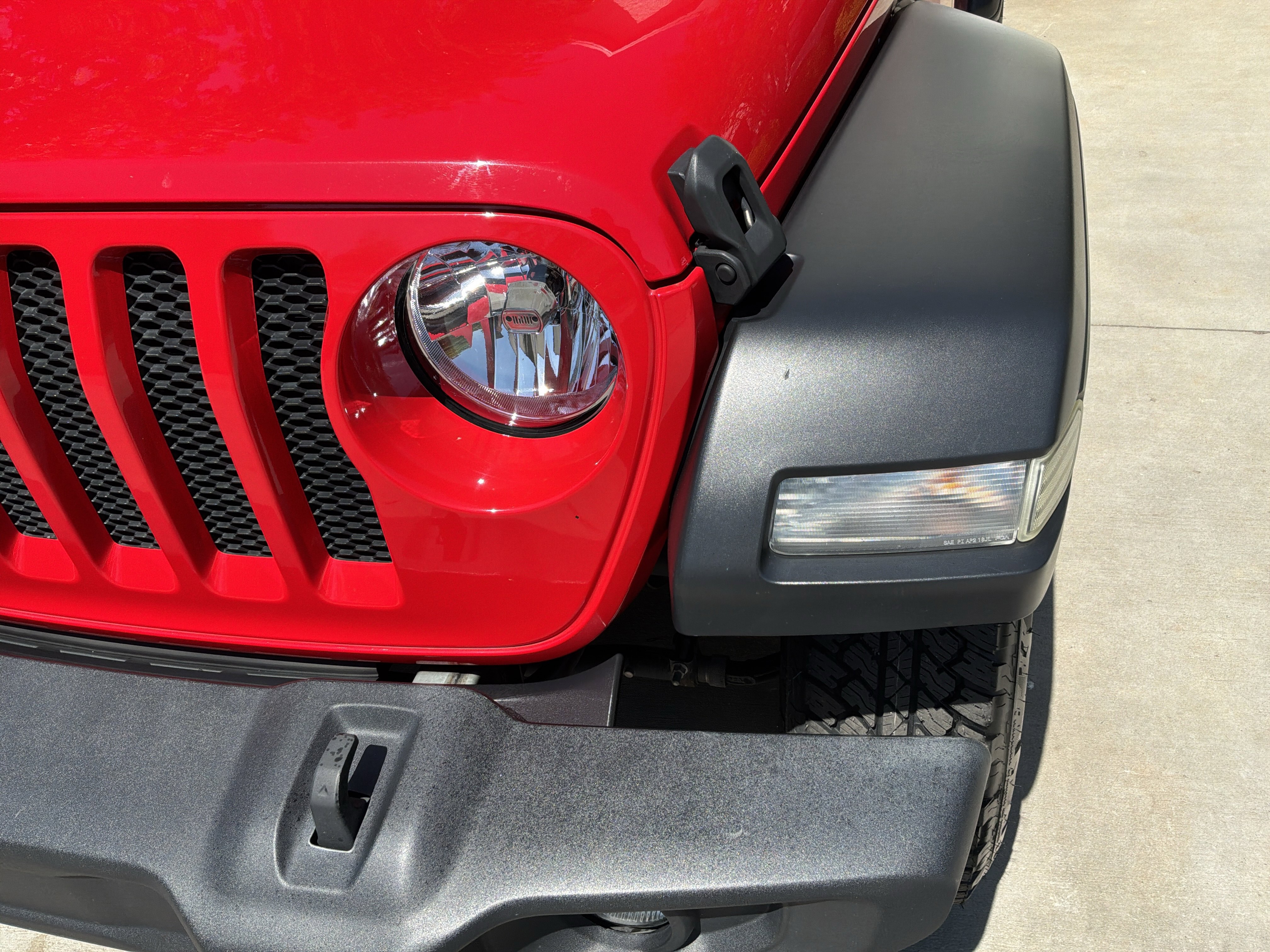 Used 2021 Jeep Wrangler Sport AWD/4WD image 6