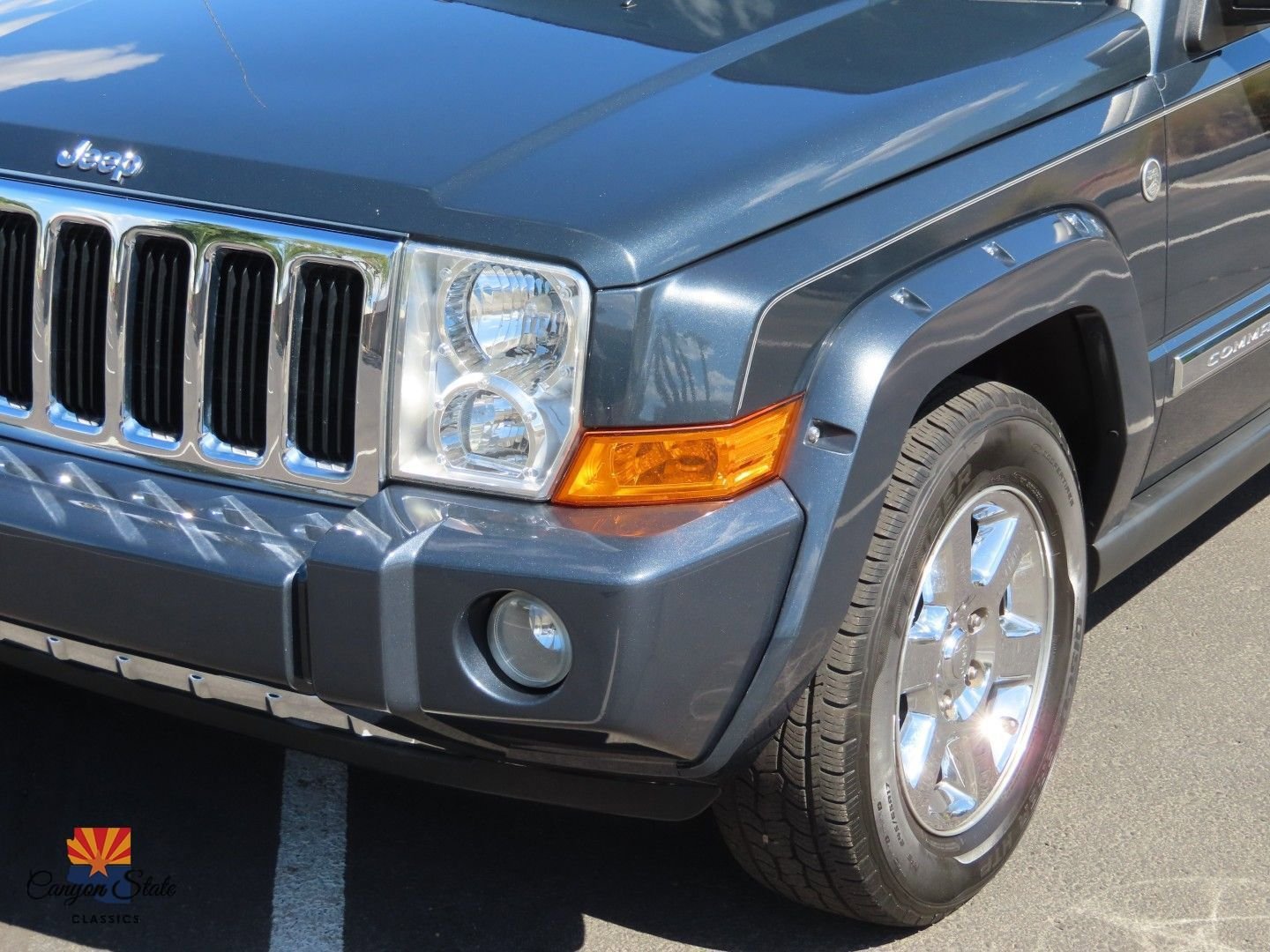 Used 2006 Jeep Commander Limited w/ Trailer Tow Group IV image 16