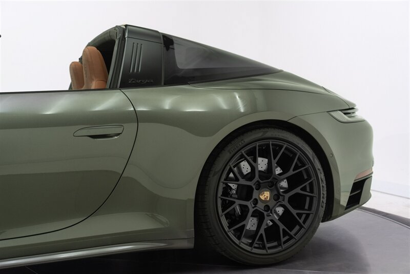 Used 2024 Porsche 911 Targa 4 GTS AWD/4WD image 36