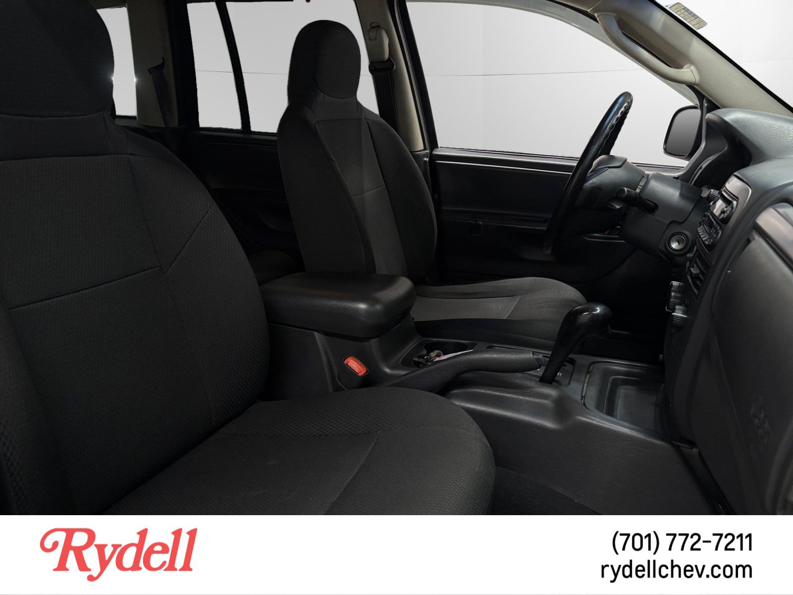 Used 2004 Jeep Grand Cherokee Laredo w/ Convenience Group AWD/4WD image 16