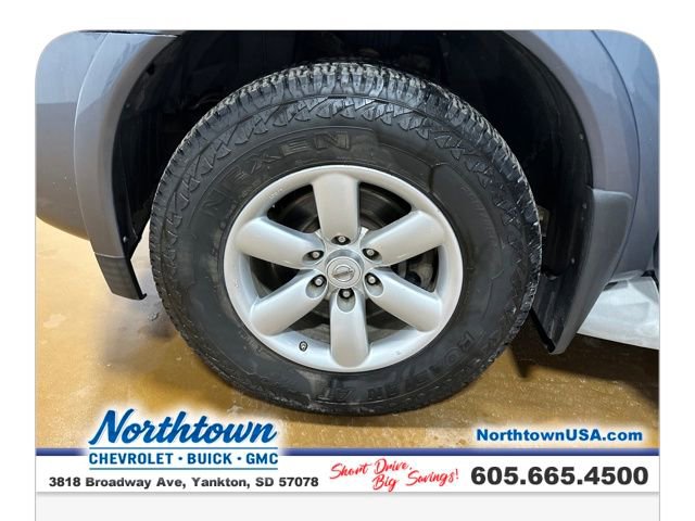 Used 2012 Nissan Armada SV image 25