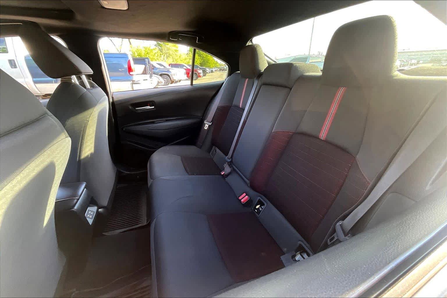 Used 2024 Toyota Corolla SE w/ SE Package image 21