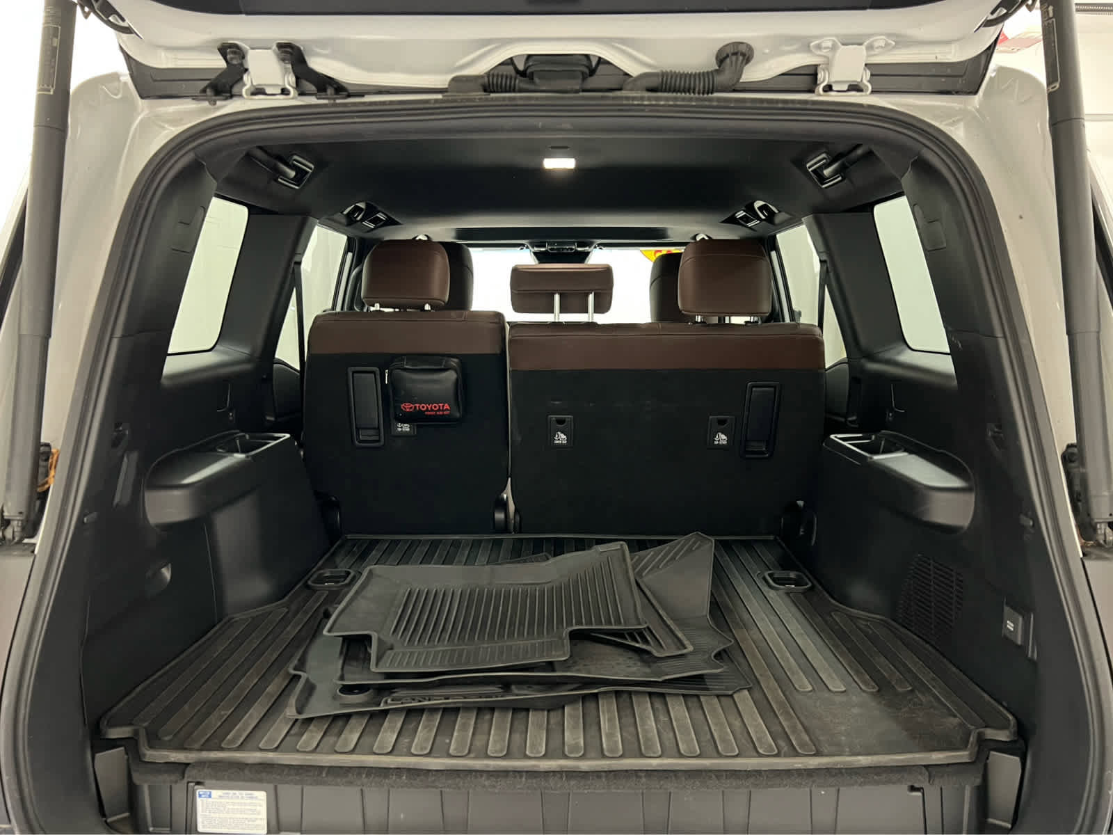 Used 2025 Toyota Land Cruiser image 7