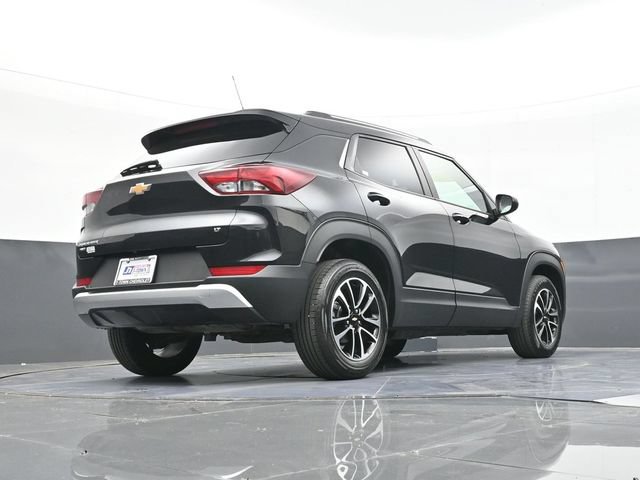 Used 2025 Chevrolet TrailBlazer LT AWD/4WD image 45