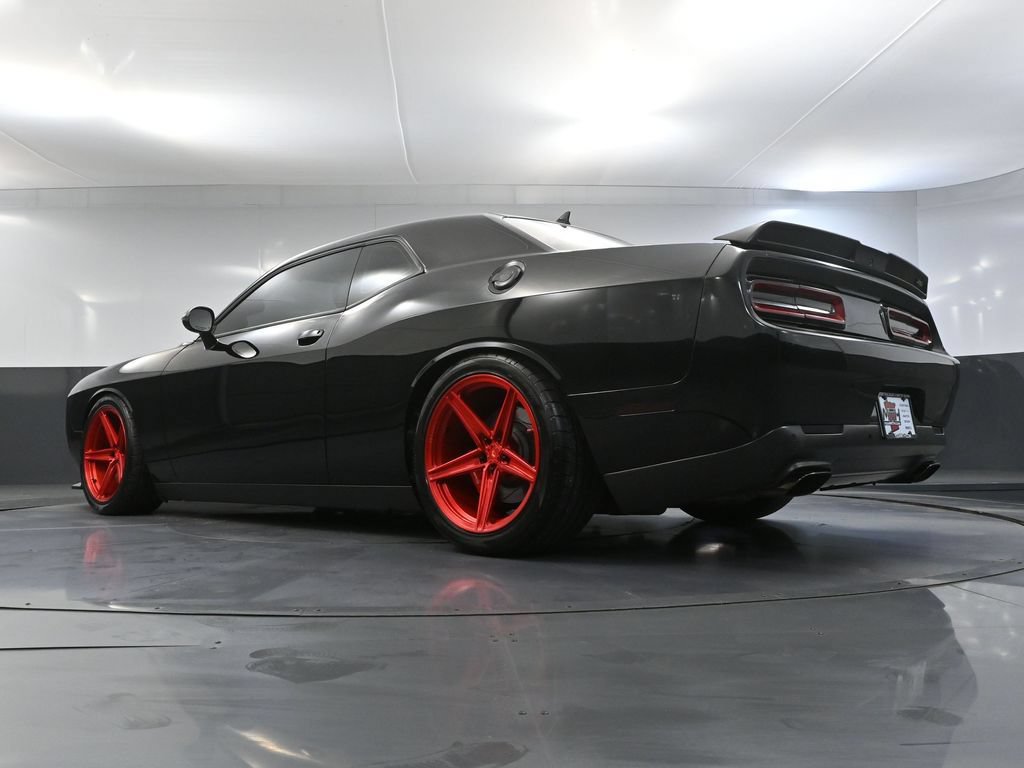 Used 2016 Dodge Challenger SRT Hellcat RWD image 61