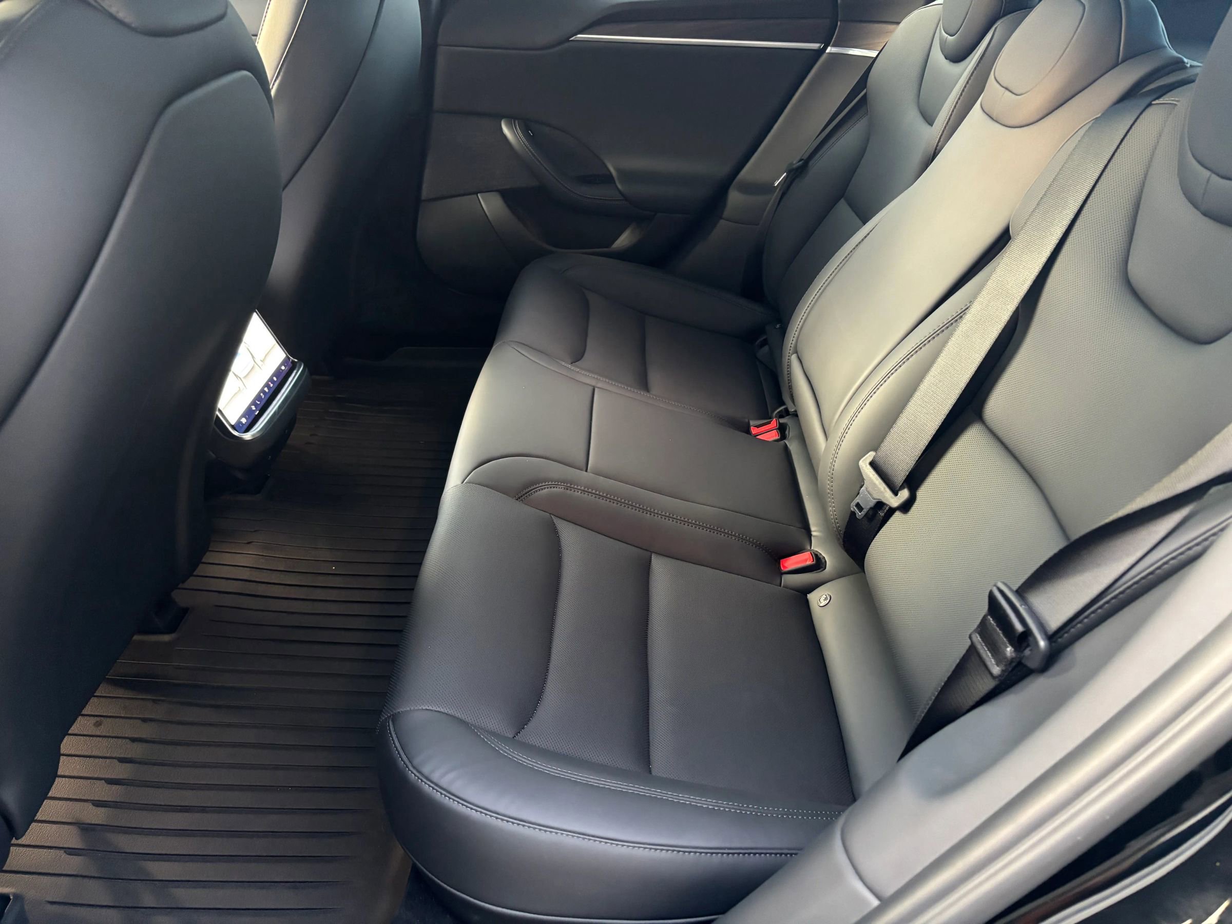 Used 2023 Tesla Model S Standard Range image 13