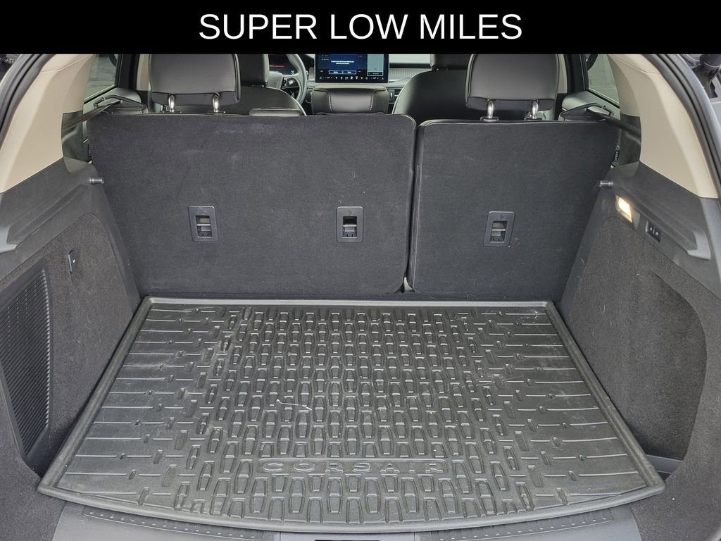 Used 2025 Lincoln Corsair AWD w/ Equipment Group 101A image 6