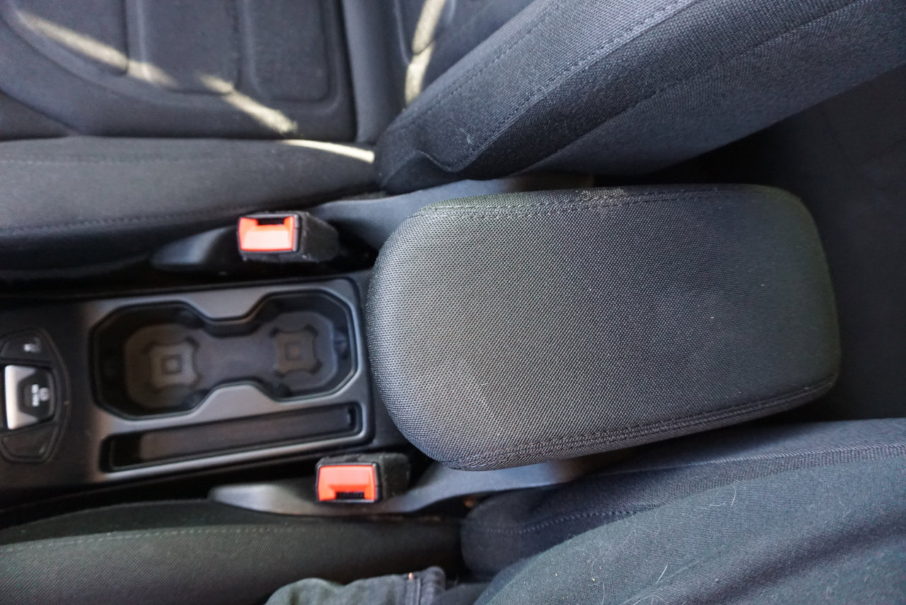 Used 2020 Jeep Renegade Latitude w/ Cold Weather Group image 18