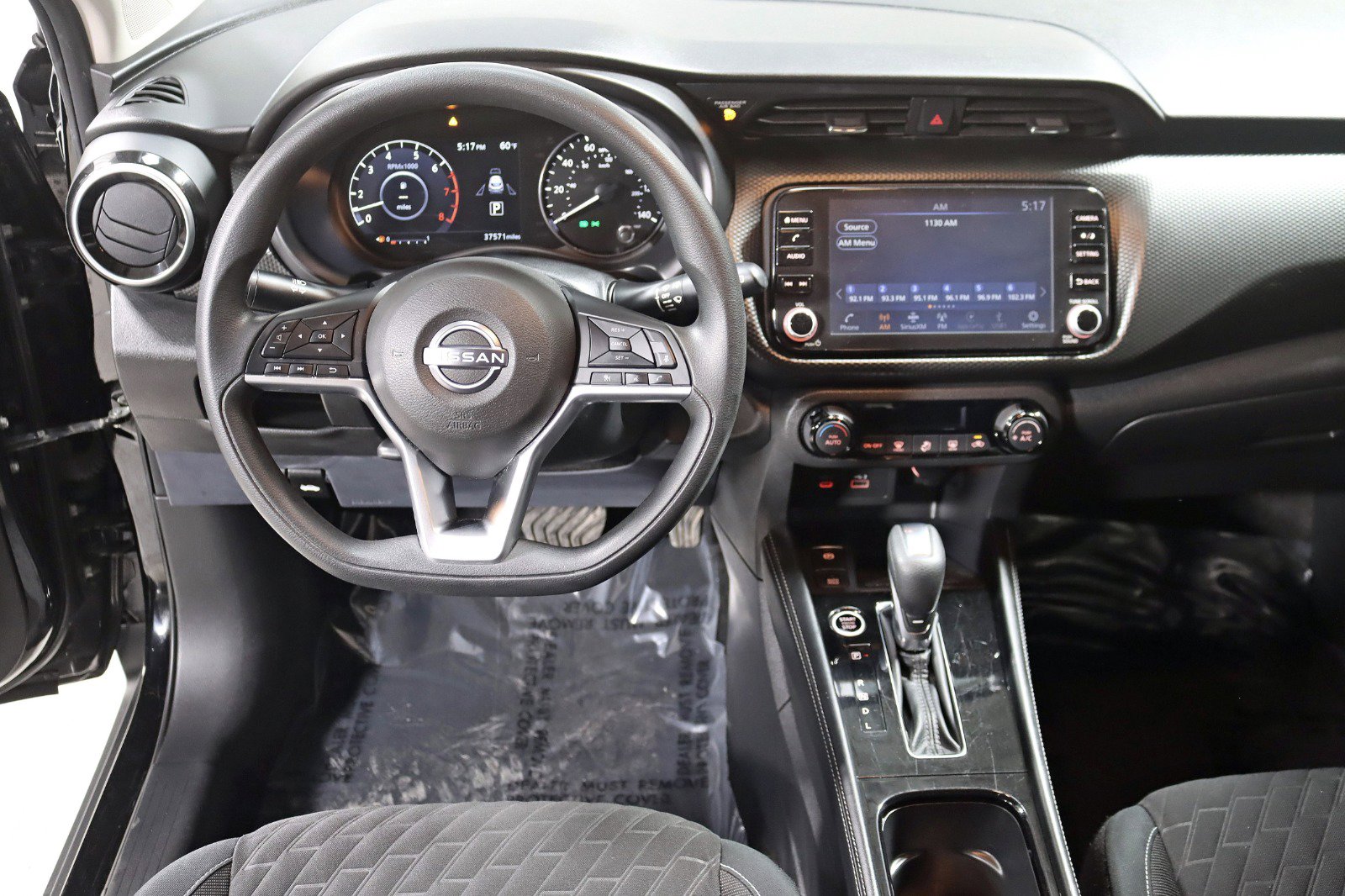 Used 2022 Nissan Kicks SV image 14