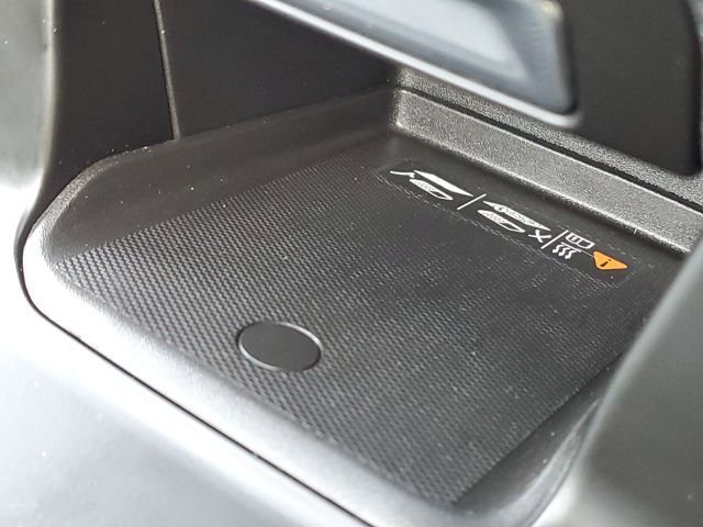 Used 2024 GMC Sierra 1500 SLT w/ SLT Premium Package image 25