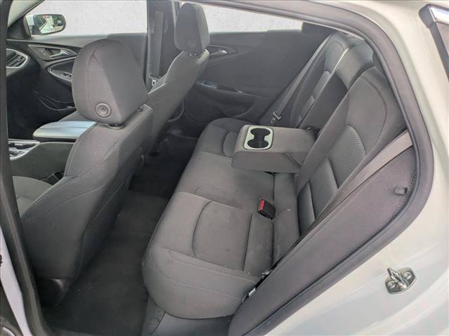 Used 2025 Chevrolet Malibu LT FWD image 16