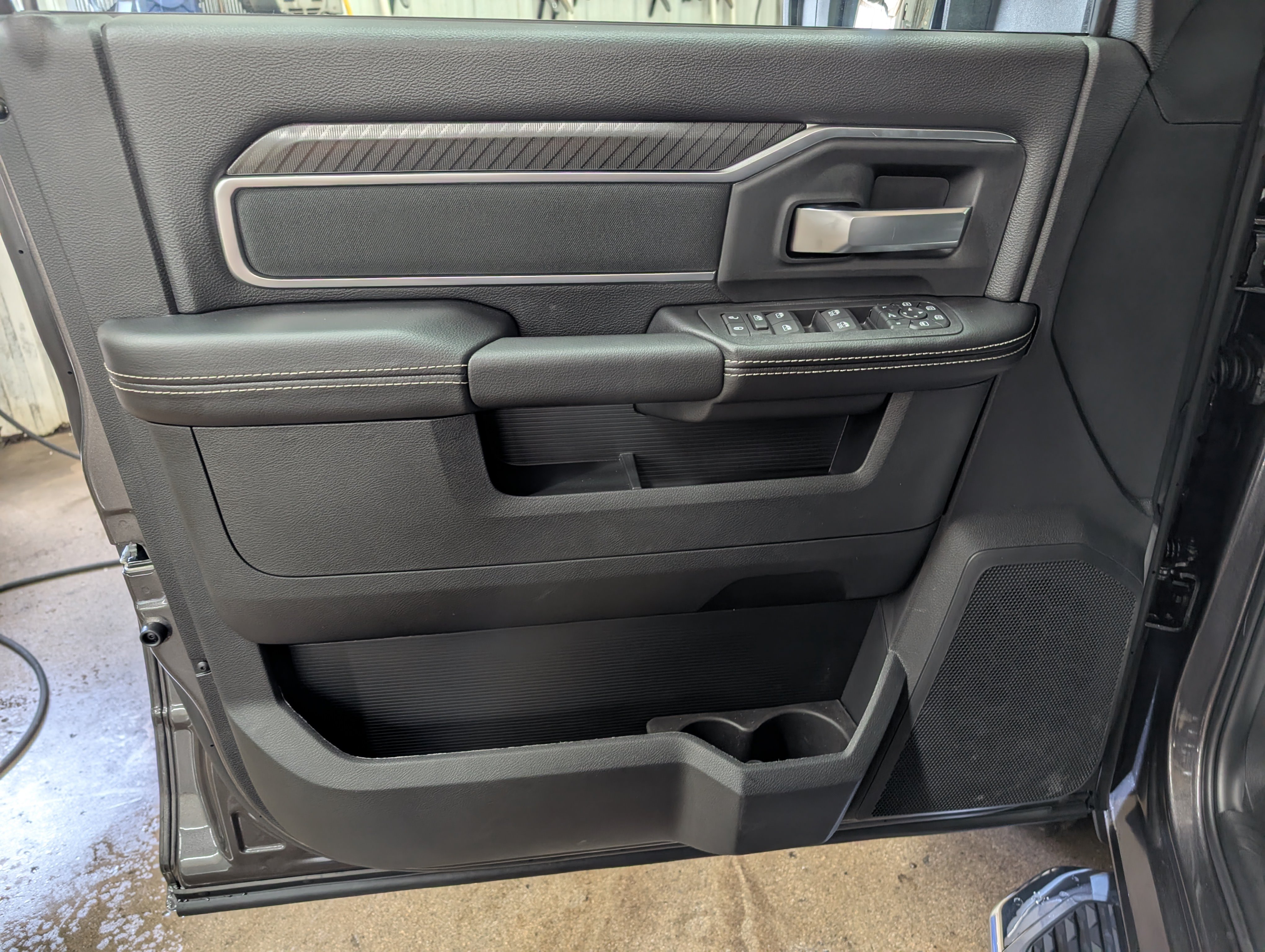 New 2026 RAM 2500 Big Horn AWD/4WD image 18