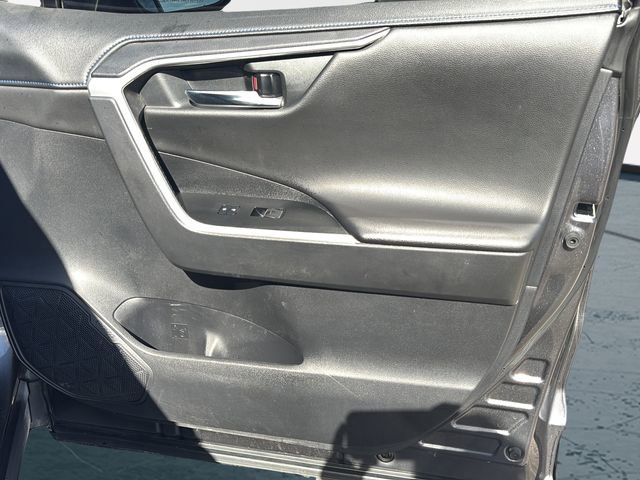 Used 2022 Toyota RAV4 XSE image 10