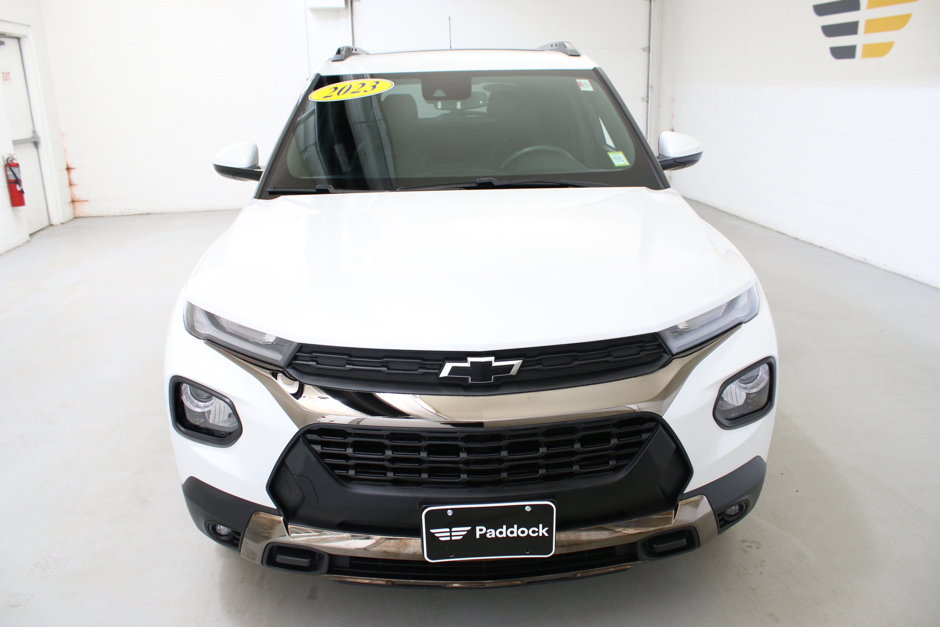 Used 2023 Chevrolet TrailBlazer ACTIV w/ Sun and Liftgate Package image 2