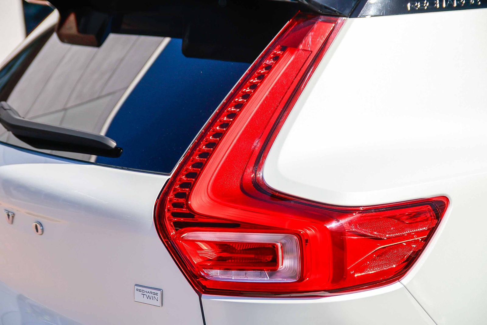 Used 2023 Volvo XC40 Recharge Plus image 9