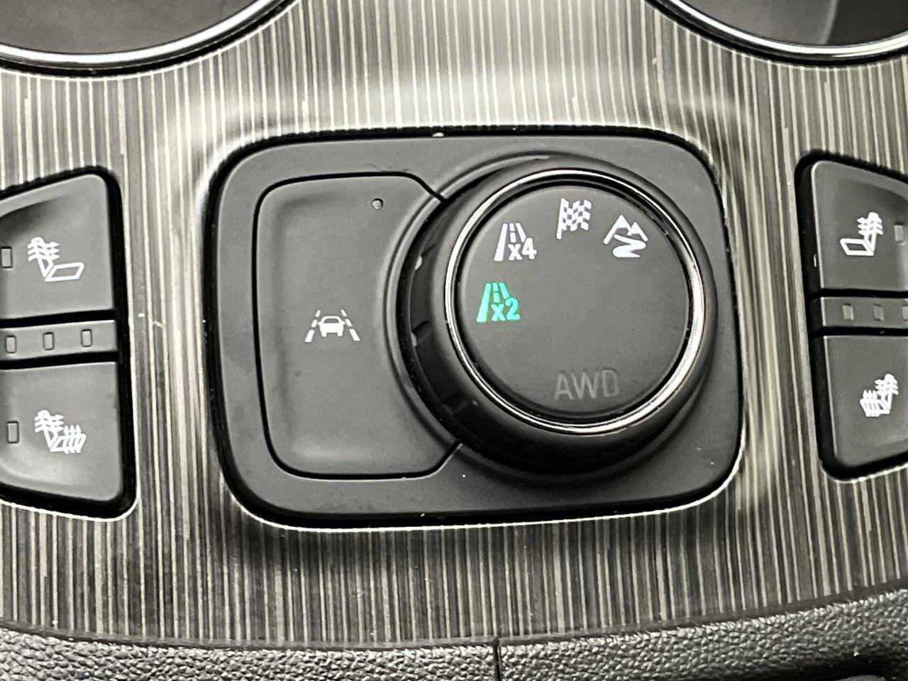 Certified 2023 GMC Acadia SLT AWD/4WD image 20