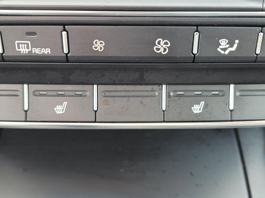 Used 2019 Kia Sorento LX w/ LX Convenience Package image 22