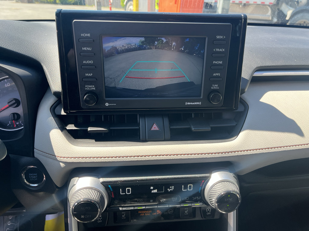 Used 2021 Toyota RAV4 XLE w/ Convenience Package AWD/4WD image 28