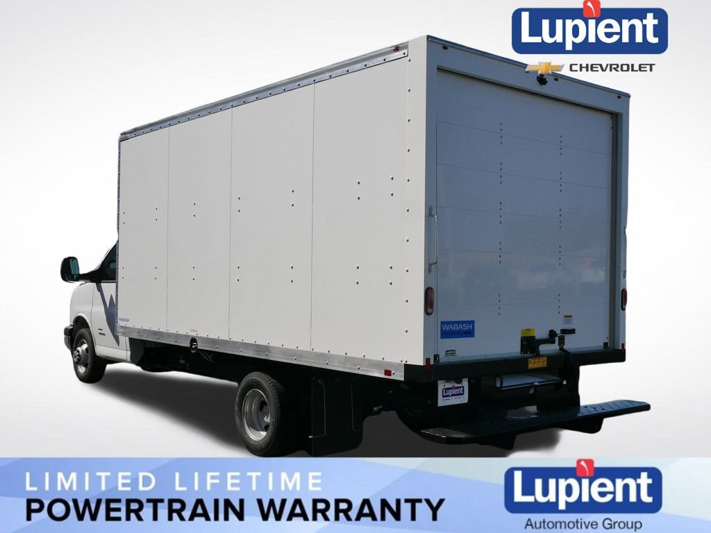 New 2025 Chevrolet Express 4500 4500 Series w/ Power Convenience Package image 10