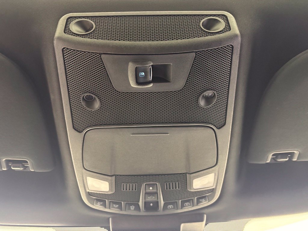 Used 2018 Ford F150 Platinum w/ Equipment Group 701A Luxury AWD/4WD image 41