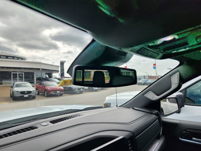 New 2026 GMC Sierra 1500 SLT w/ SLT Premium Package AWD/4WD image 15