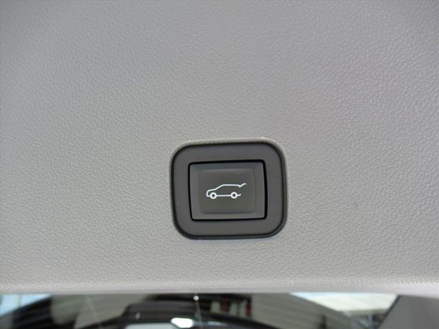 Certified 2023 Cadillac XT6 Premium Luxury image 37