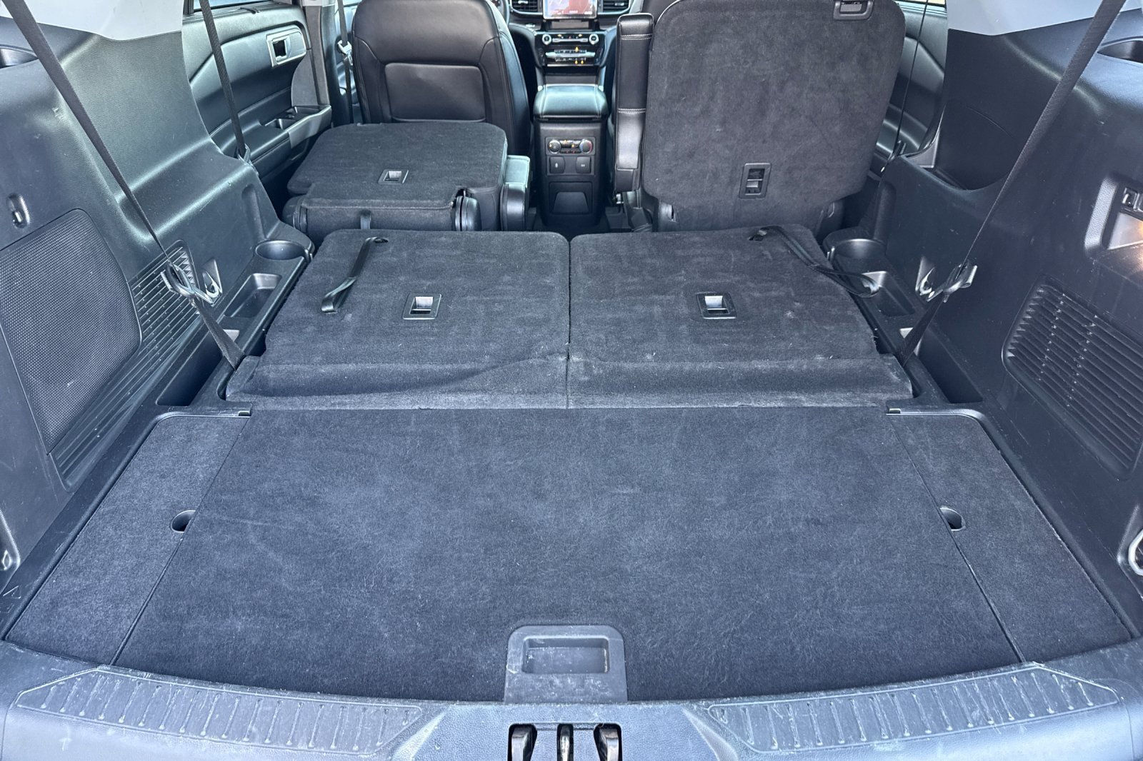 Used 2023 Ford Explorer Limited AWD/4WD image 18