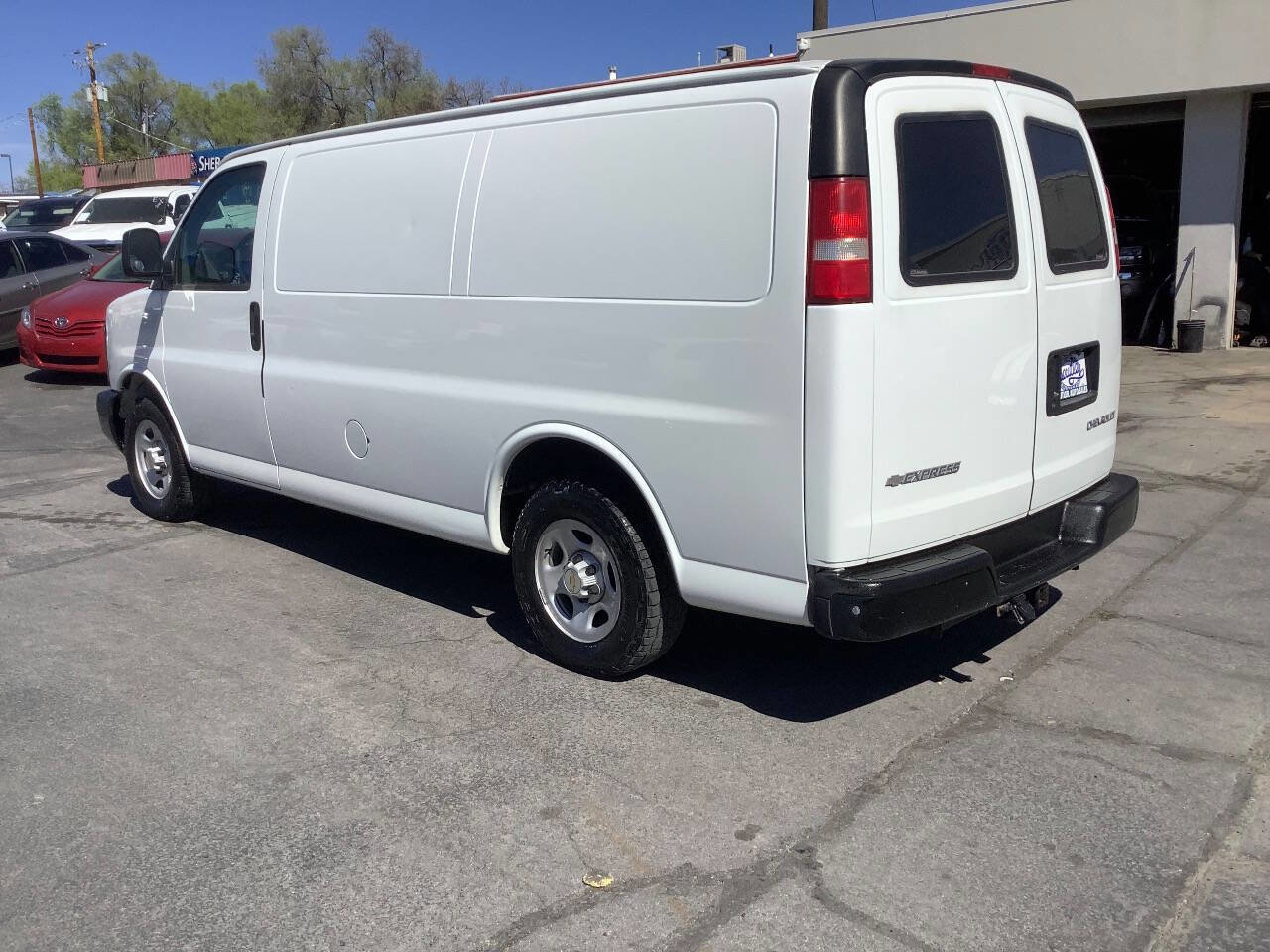 Used 2003 Chevrolet Express 1500 image 18