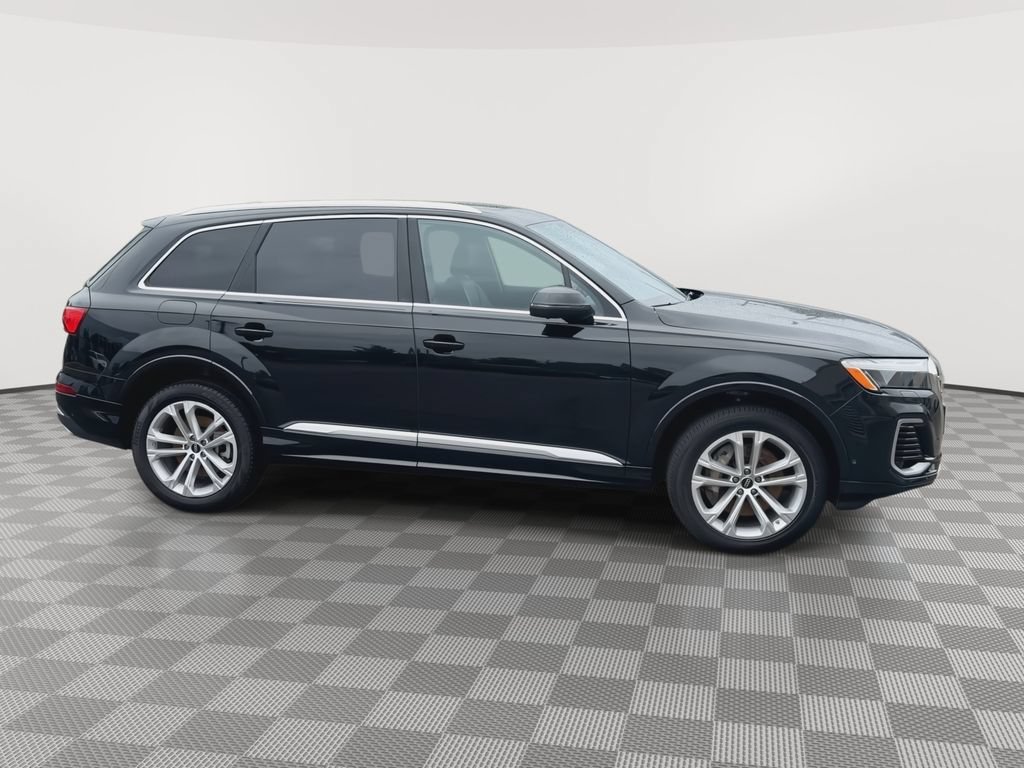 Used 2025 Audi Q7 3.0T Premium Plus AWD/4WD image 9