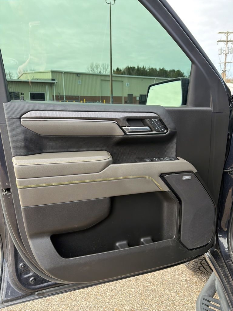 Used 2024 Chevrolet Silverado 1500 ZR2 w/ Technology Package AWD/4WD image 11