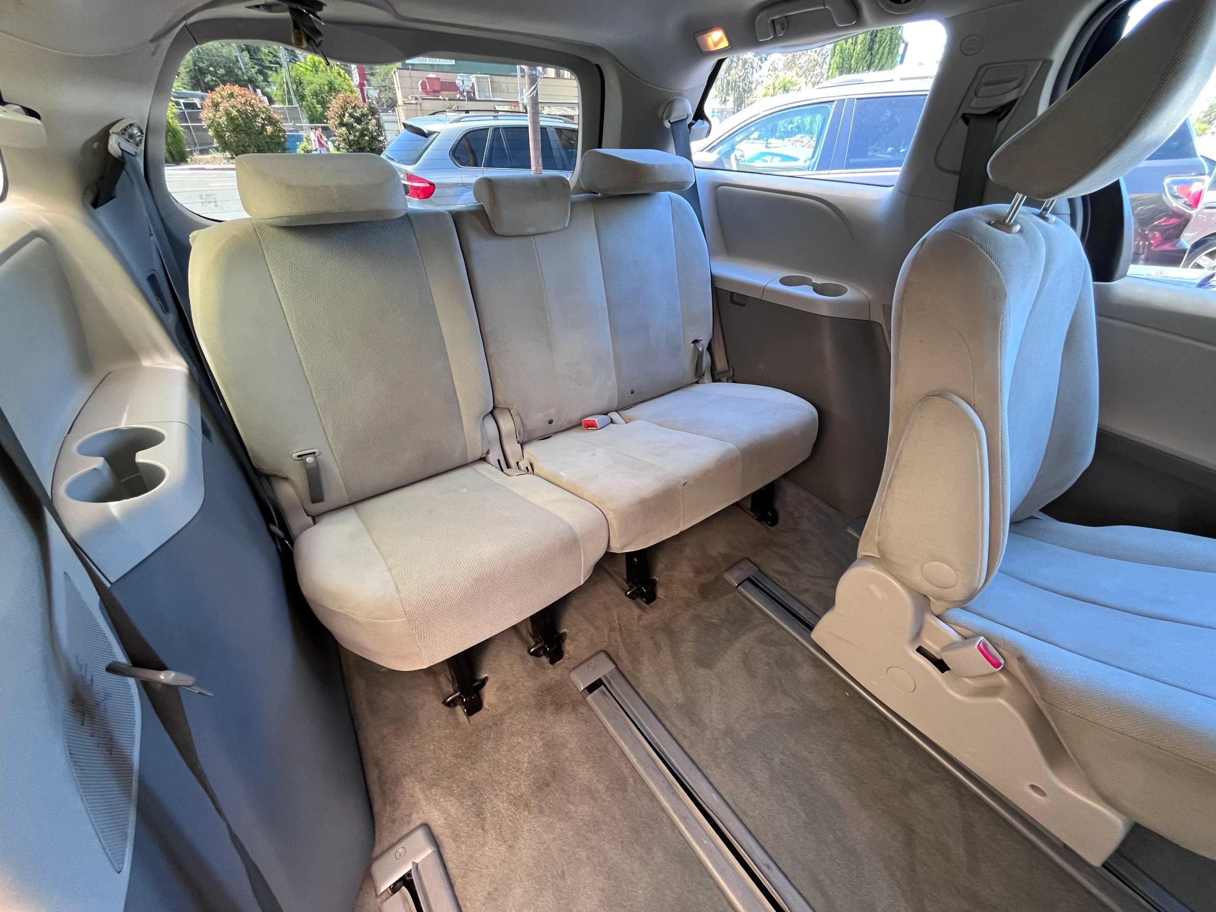 Used 2012 Toyota Sienna FWD image 13
