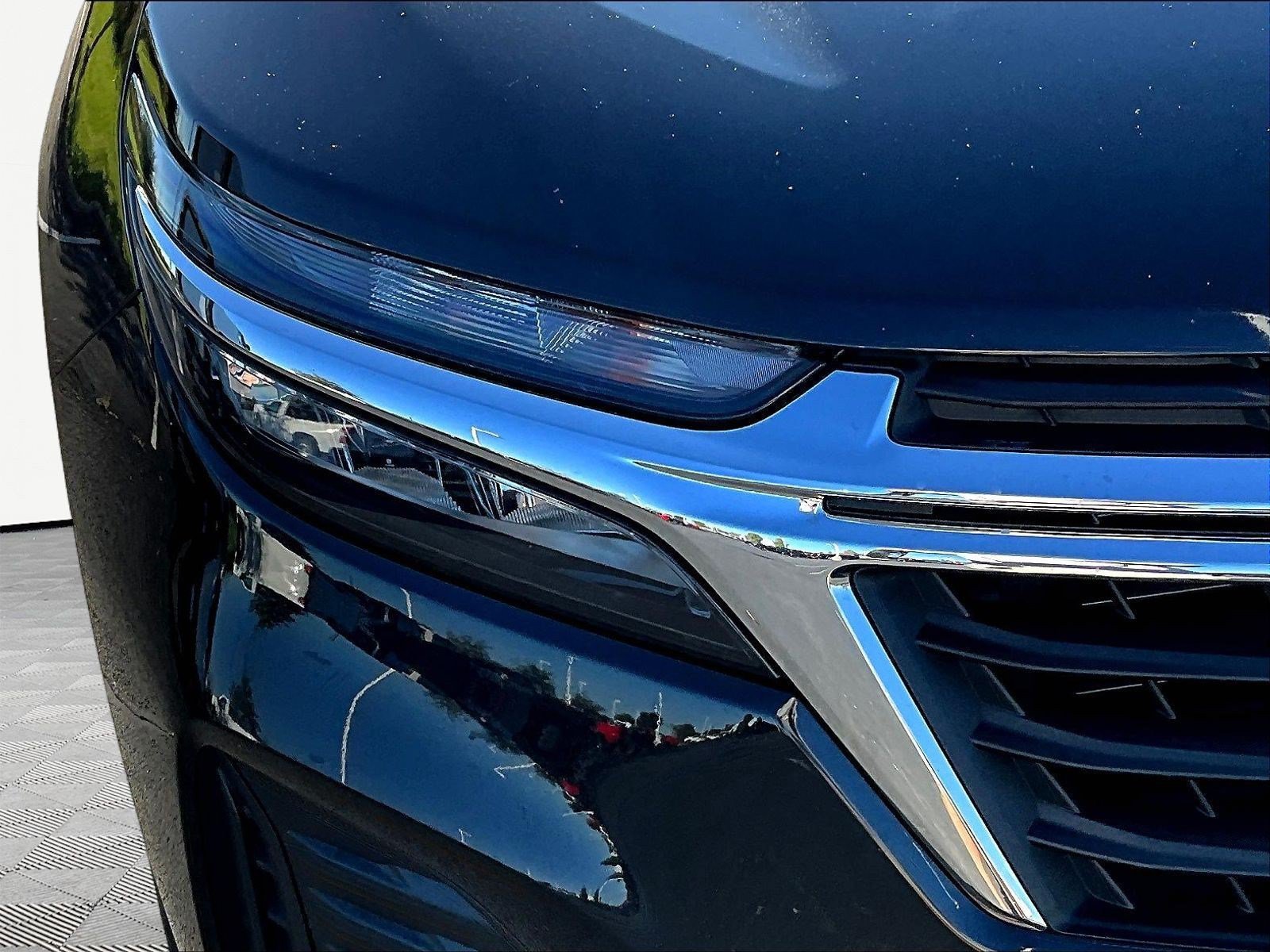 Used 2024 Chevrolet Equinox LS w/ Driver Confidence II Package FWD image 32