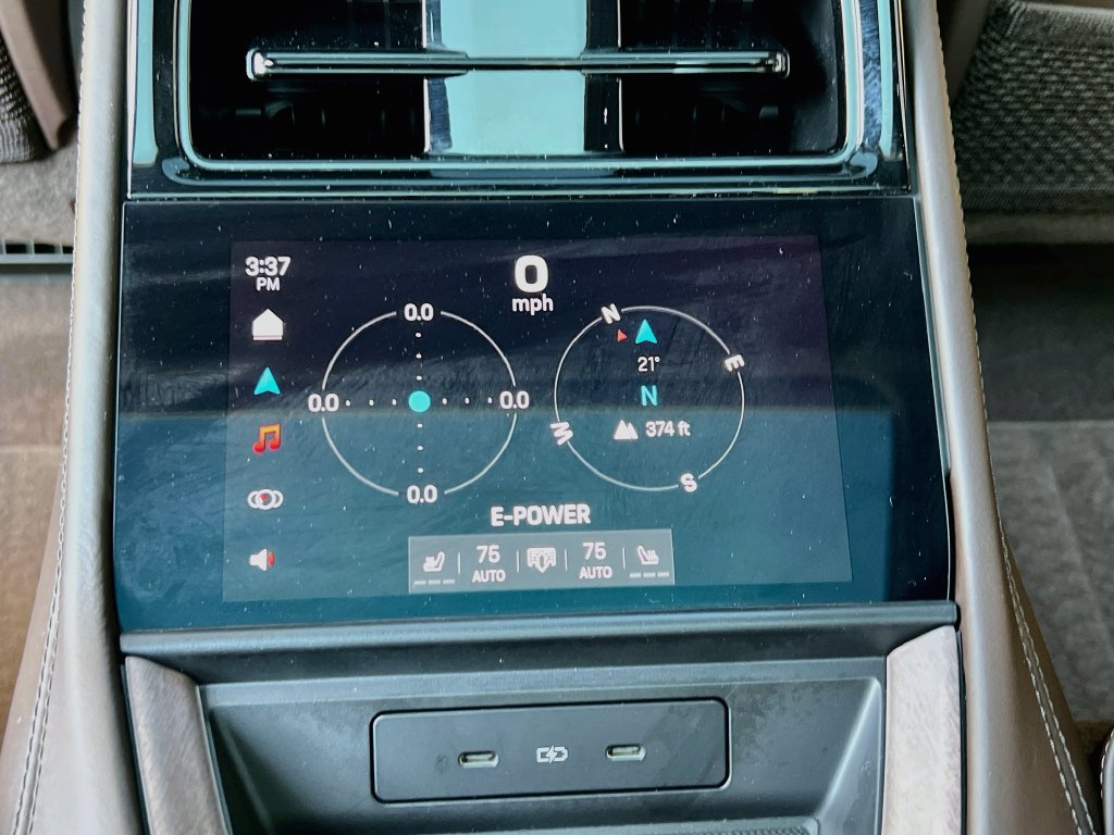 Certified 2025 Porsche Panamera 4S AWD/4WD image 27