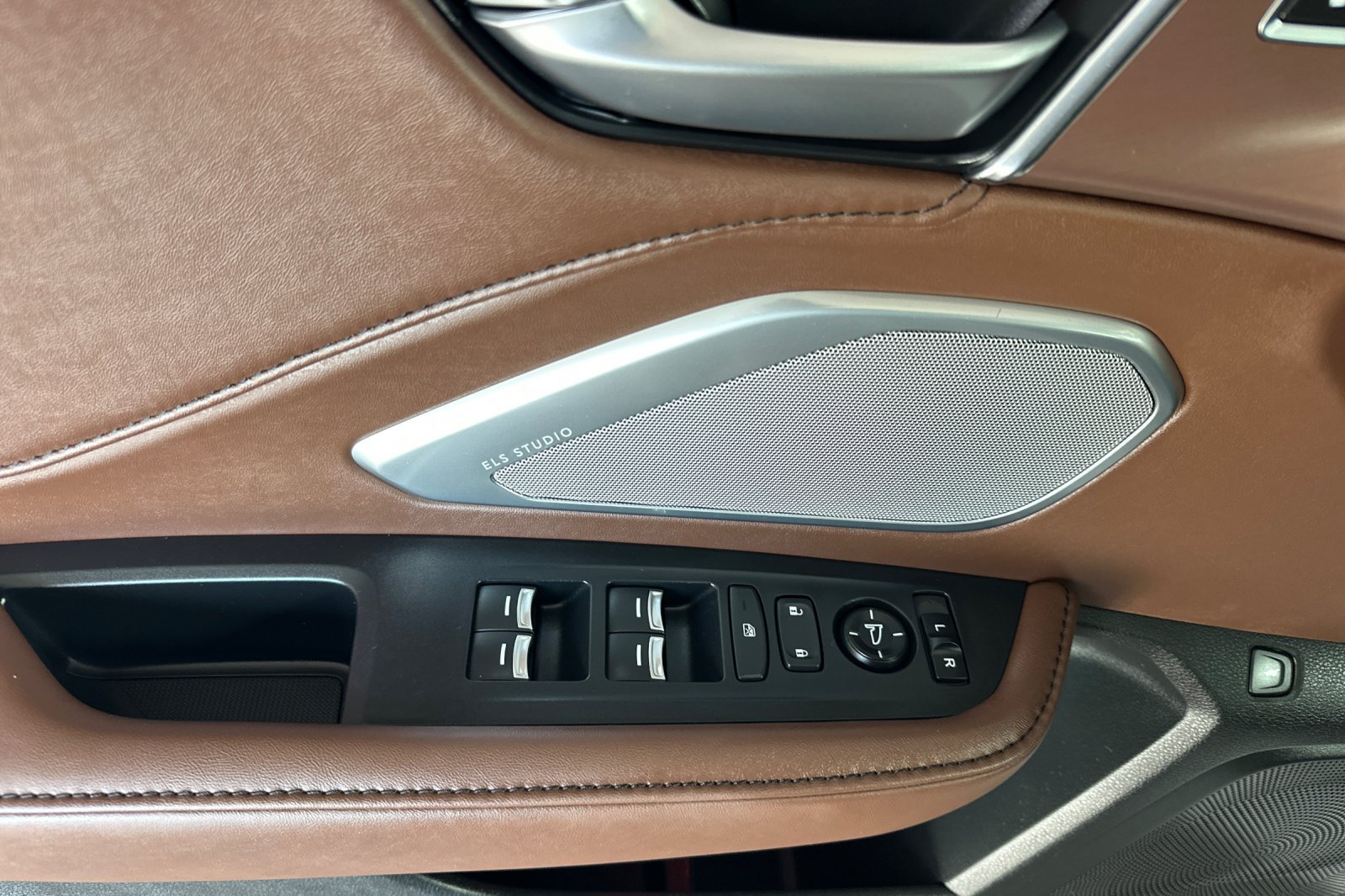 Used 2024 Acura RDX w/ Technology Package AWD/4WD image 8