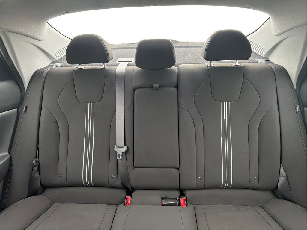 Certified 2025 Hyundai Elantra SEL image 15