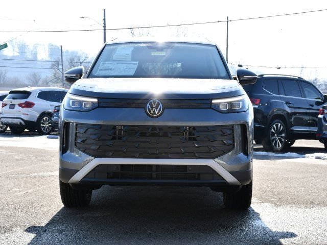 New 2026 Volkswagen Tiguan SE AWD/4WD image 2